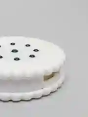 Белый футляр для контактных линз