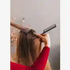 Расчёска с хвостиком, 21 х 2,5 см, цвет чёрный