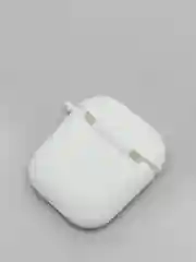 Белый силиконовый чехол для беспроводных наушников AirPods
