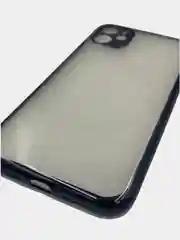 Черный чехол для iPhone 11