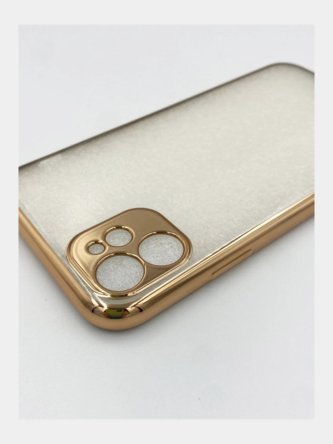 Золотой чехол для iPhone 11
