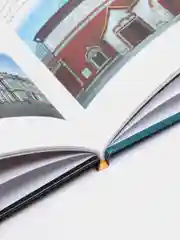 Желтый энциклопедия для детей "В мире знаний", серия книг, твёрдый переплёт, яркие иллюстрации