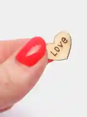 Бежевый деревянная заготовка Сердце Love 1,5 см 50 шт. Рукоделие Боксы подарочные