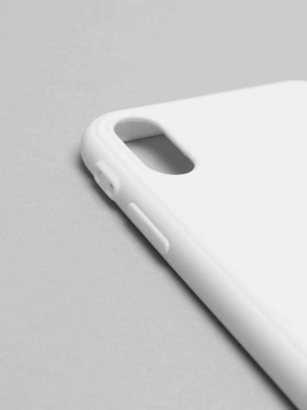 Молочный чехол iPhone XR