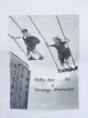 Белый футболка