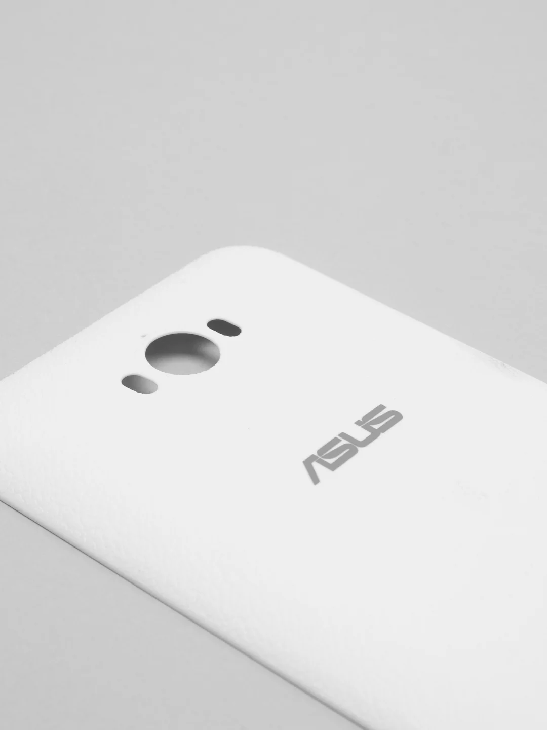 Задняя крышка Asus ZenFone Max ZC550KL (белый)