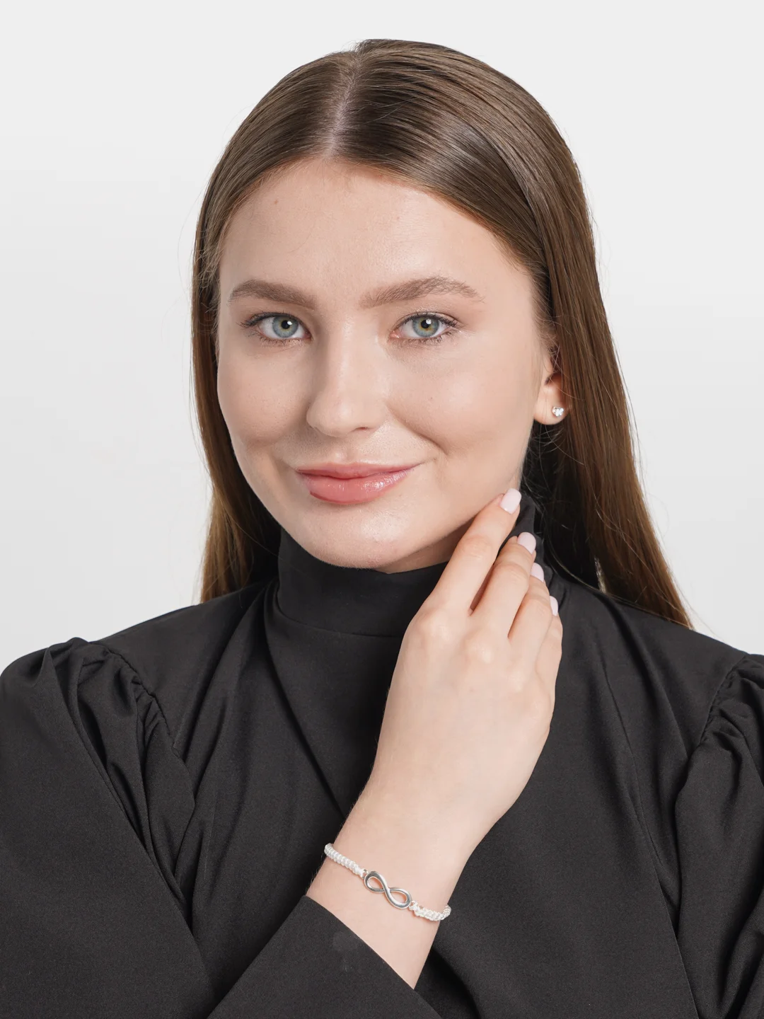 Белый браслет.плетенный браслет.Браслет "Бесконечность"
