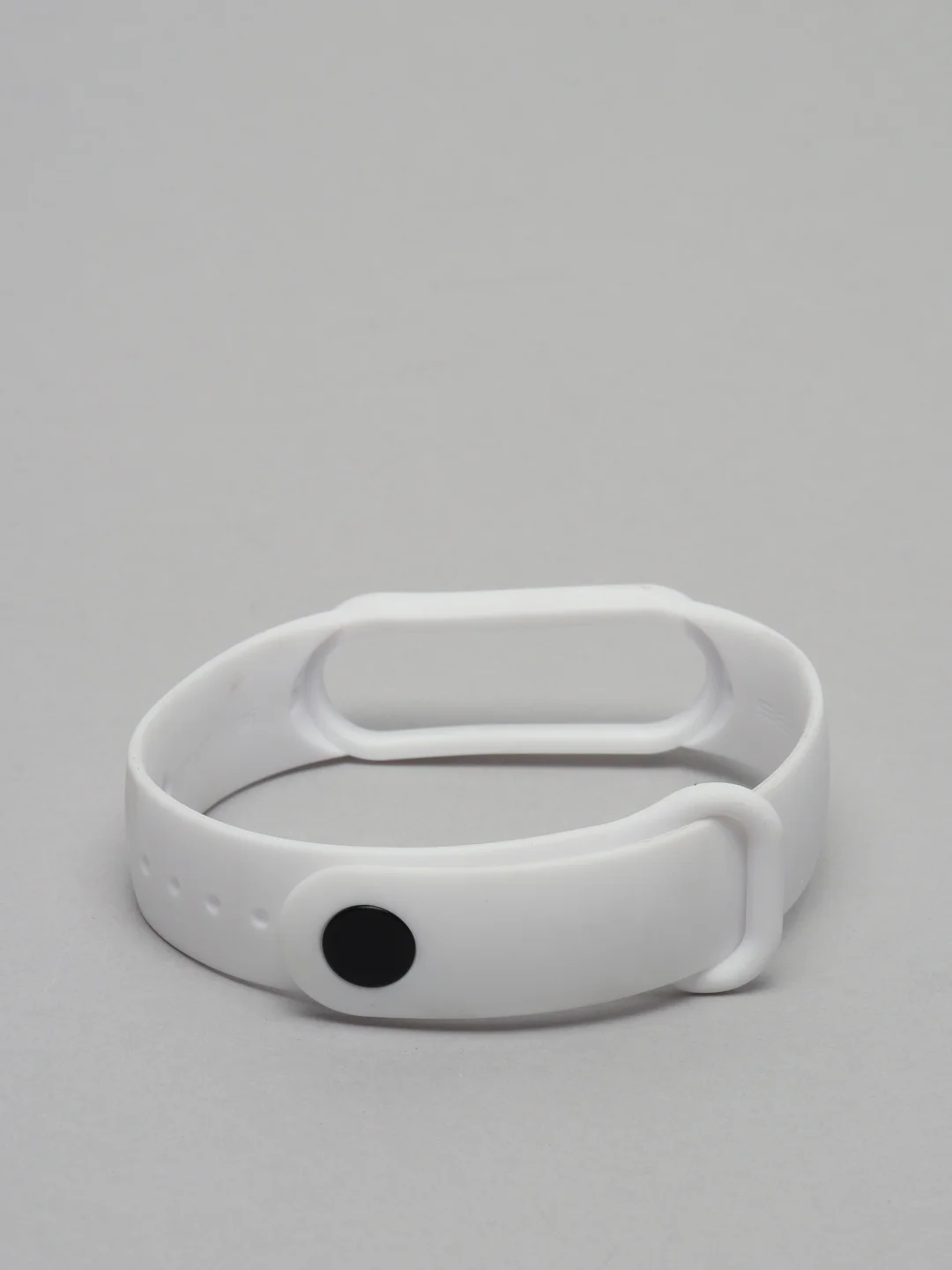 Белый ремешок для Xiaomi Mi Band 5 / 6 / 7, силиконовый