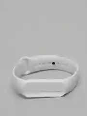 Белый ремешок для Xiaomi Mi Band 5 / 6 / 7, силиконовый