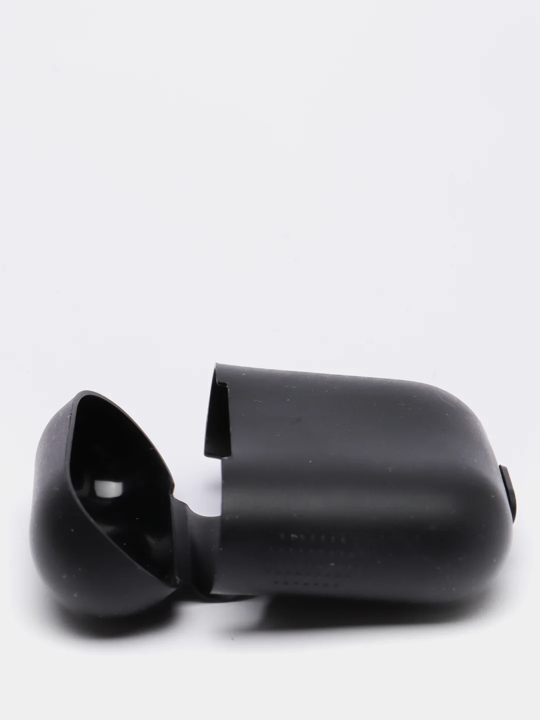 Черный силиконовый чехол для наушников Apple Airpods 1,2
