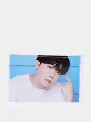 Бежевый наклейка-стикер на банковскую карту "BTS J-hope"