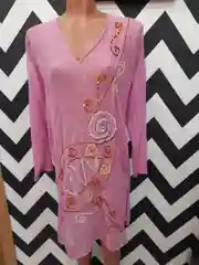 Розовый парео
