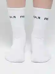 Носки с надписью "Пошлая"