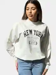 Белый свитшот женский New York, оверсайз