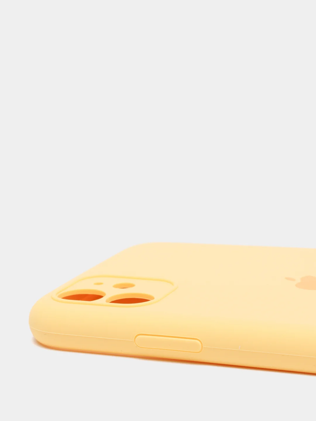 Желтый чехол Silicone Case iPhone 11 с защитой камеры с бархатной подкладкой