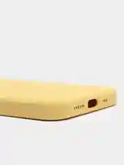 Желтый чехол не пачкающийся Iphone 13 PRO