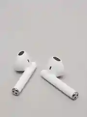 Белый наушники TWS беспроводные Bluetooth с кейсом