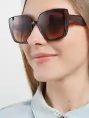 Солнцезащитные женские очки