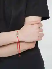 Алый браслет/ красная нить / браслет с подвеской