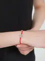 Бирюзовый браслет/ красная нить / браслет с подвеской