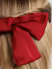 Бордовый атласный бант для волос на заколке