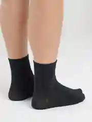 Черный носки средней длины