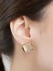Серьги со вставками из опала