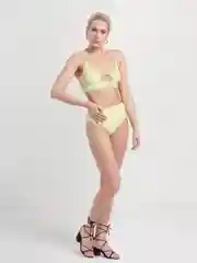 Желтый женский раздельный купальник