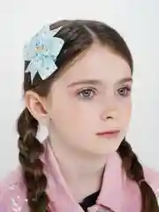 Бант для волос на зажиме, голубой, со звездочками