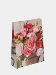 Алый подарочный пакет