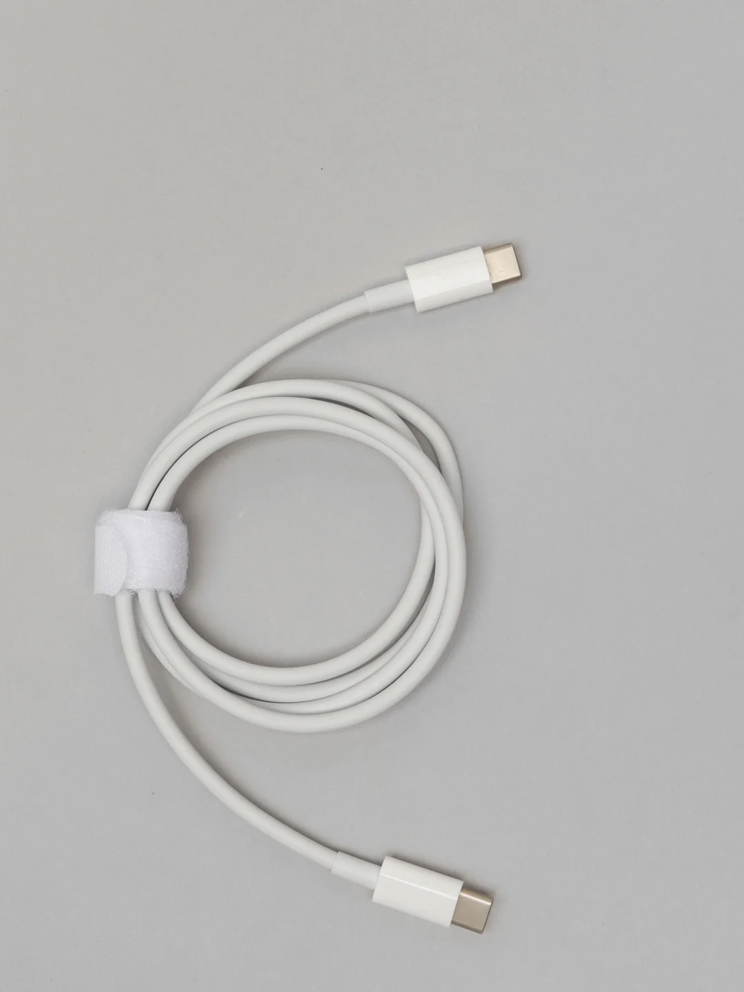 Кабель Type-C - Type-C белый, 1 м