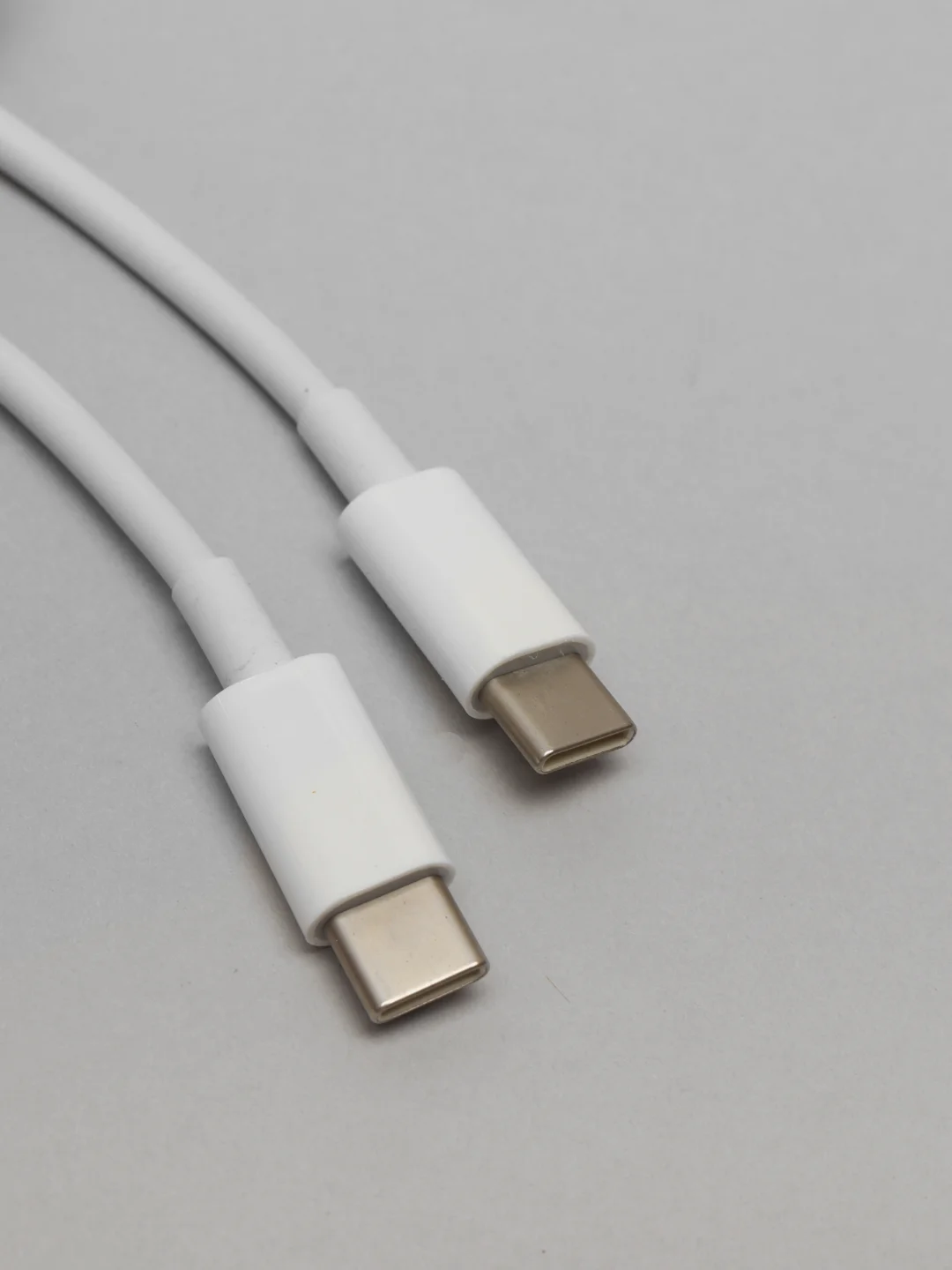 Кабель Type-C - Type-C белый, 1 м