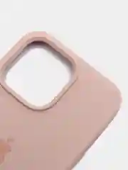 Кремовый чехол Silicone Case для iPhone 13 Pro с закрытым низом