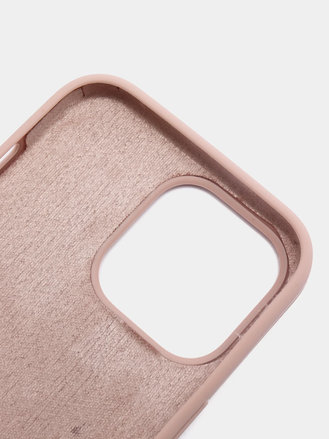 Кремовый чехол Silicone Case для iPhone 13 Pro с закрытым низом