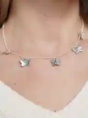 Серебряный цепочка с бабочками, на шею