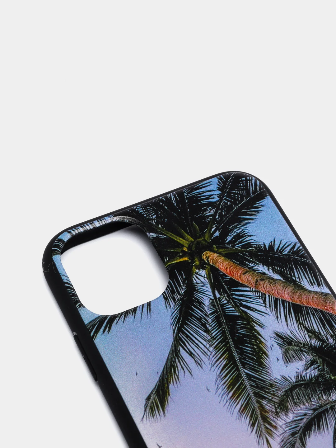 Угольный чехол для iPhone 11