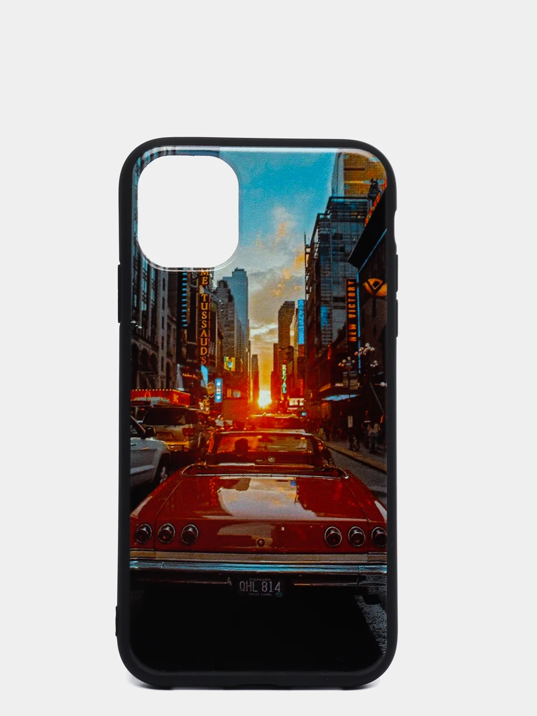 Светло-оранжевый чехол для iPhone 11