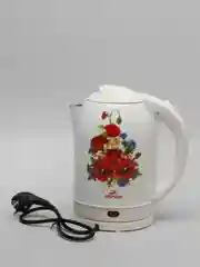 Белый чайник электрический Добрыня DO-1257 металлический, маки, 2 л