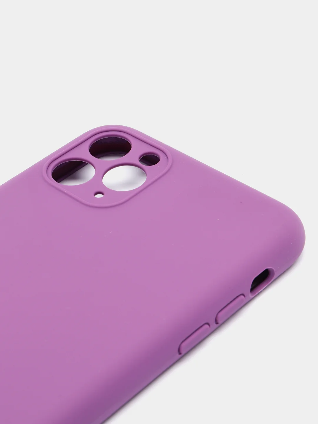 Фиолетовый чехол с бархатом внутри и защитой камеры Iphone 11 PRO MAX