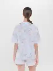 Костюм женский с шортами и рубашкой