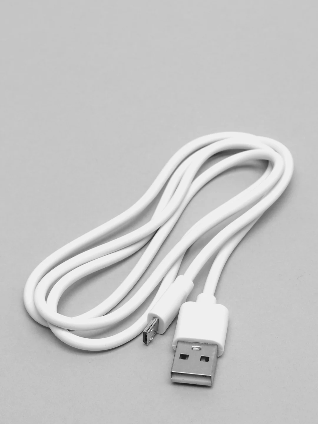 Кабель зарядный USB - Micro USB