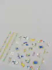 Белый слайдеры для дизайна ногтей