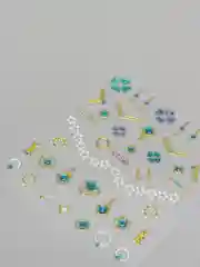 Кремовый слайдеры для дизайна ногтей