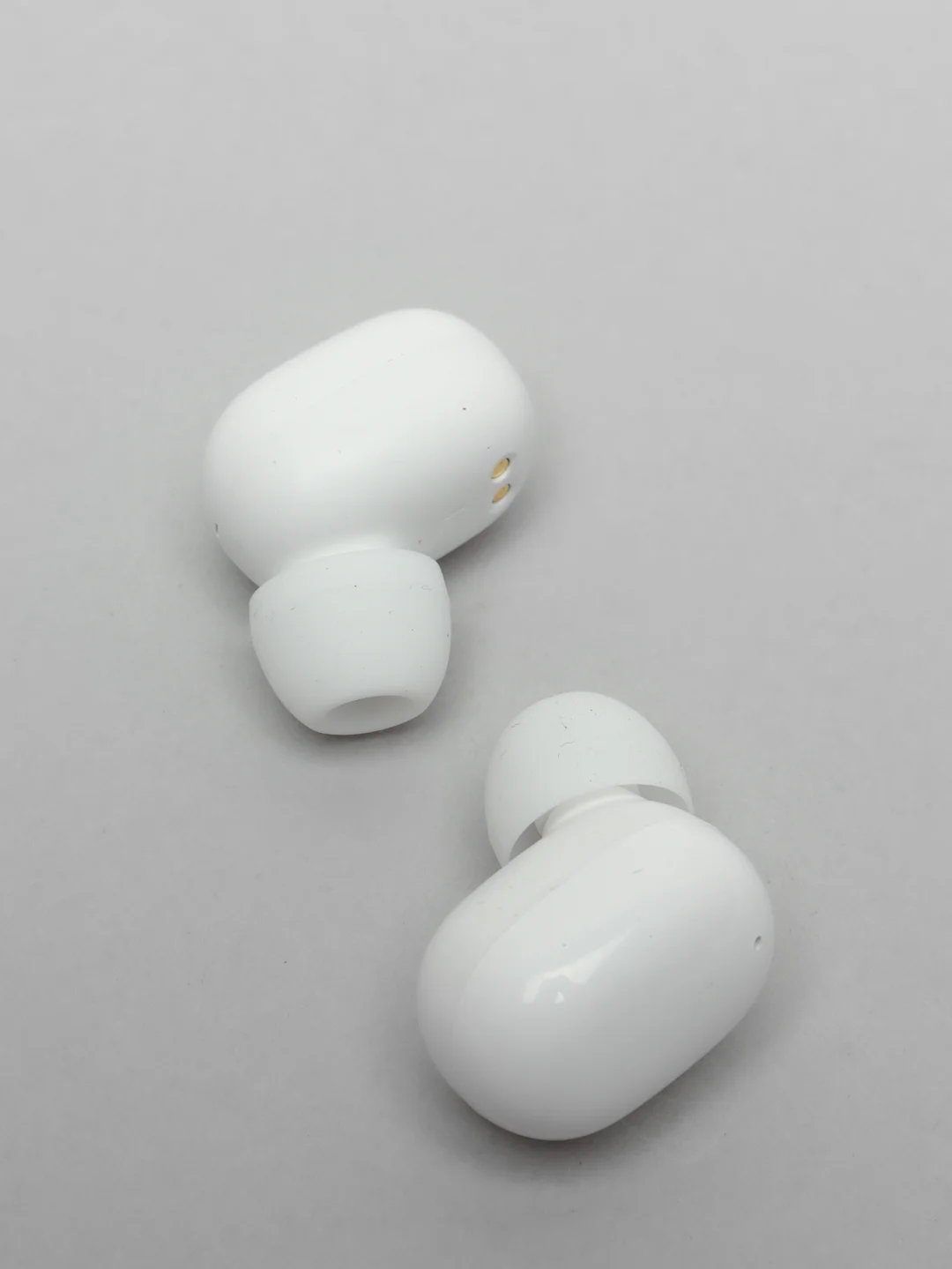 Белый беспроводные наушники,  Bluetooth, сенсорное управление, шумоподавление