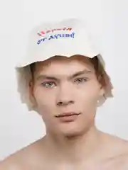 Шапка с вышивкой "Парься от души"