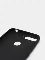 Черный чехол Huawei Y6 2018, Honor 7C, 7A Pro, Y6 Prime 5,7" Хаувей Хонор 7С, 7А Про силиконовый