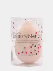 Бежевый спонж для нанесения макияжа