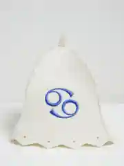 Шапка с вышивкой "Рак"