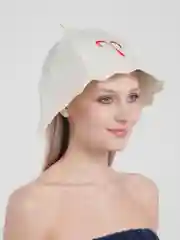 Шапка с вышивкой "Овен"