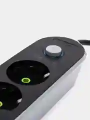 Черный сетевой фильтр удлинитель с USB разъемами